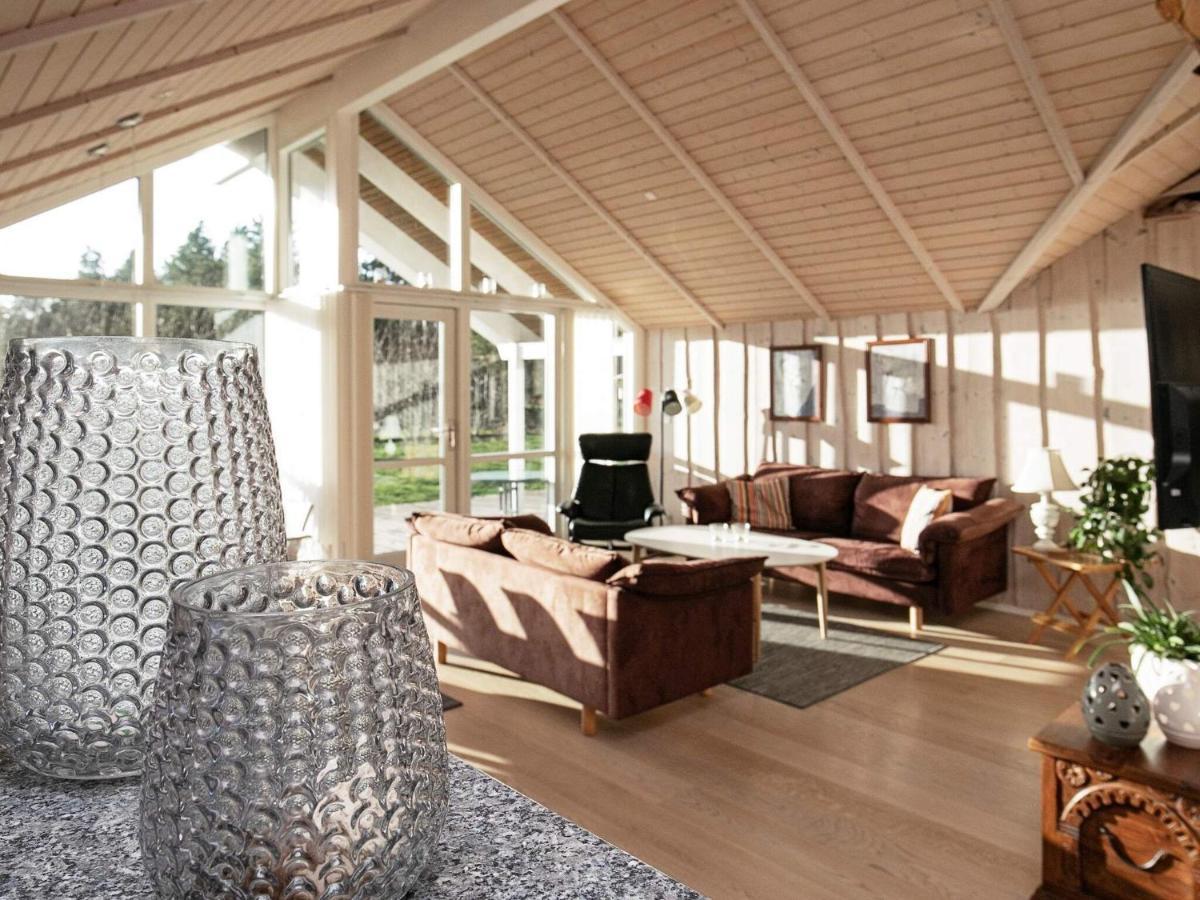 Three-Bedroom Holiday Home In Rodby 38 Kramnitse Dış mekan fotoğraf