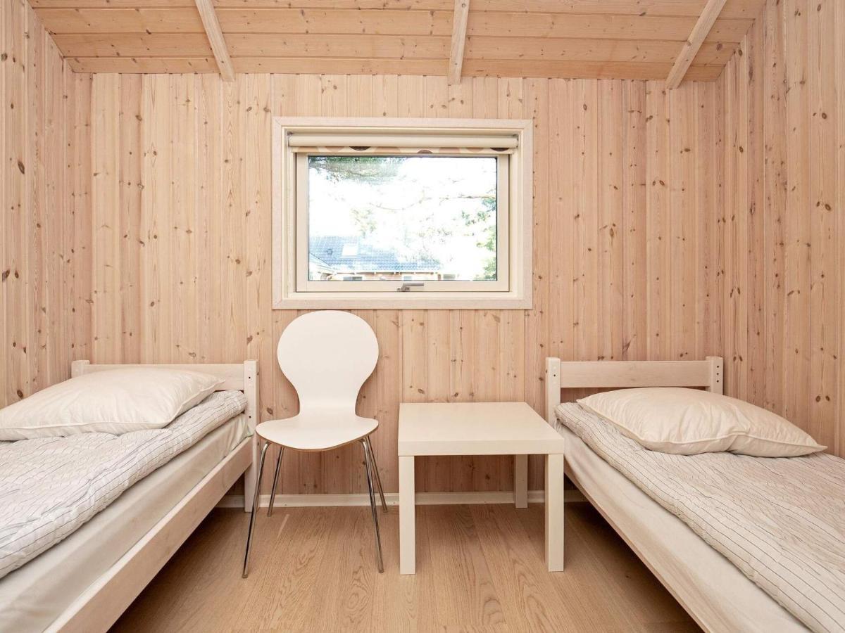 Three-Bedroom Holiday Home In Rodby 38 Kramnitse Dış mekan fotoğraf