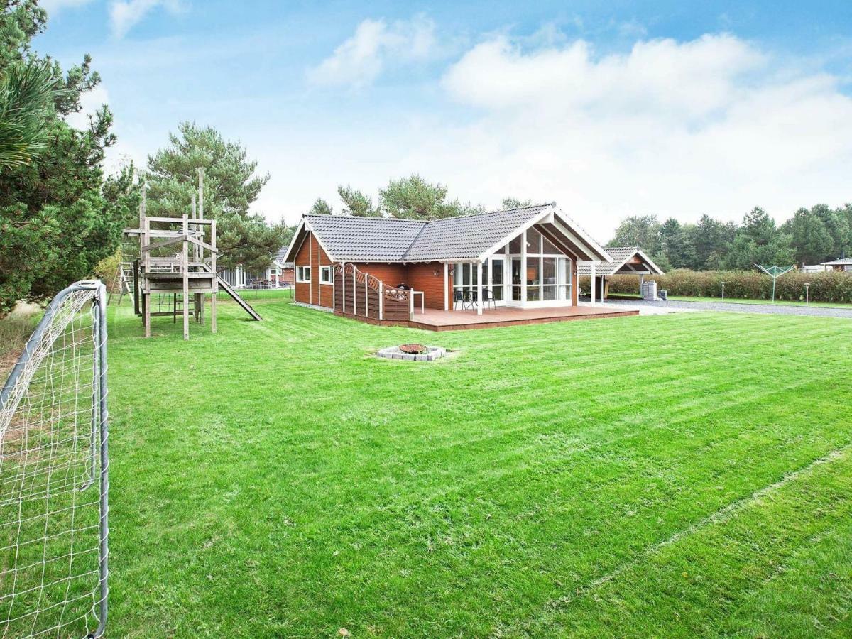 Three-Bedroom Holiday Home In Rodby 38 Kramnitse Dış mekan fotoğraf
