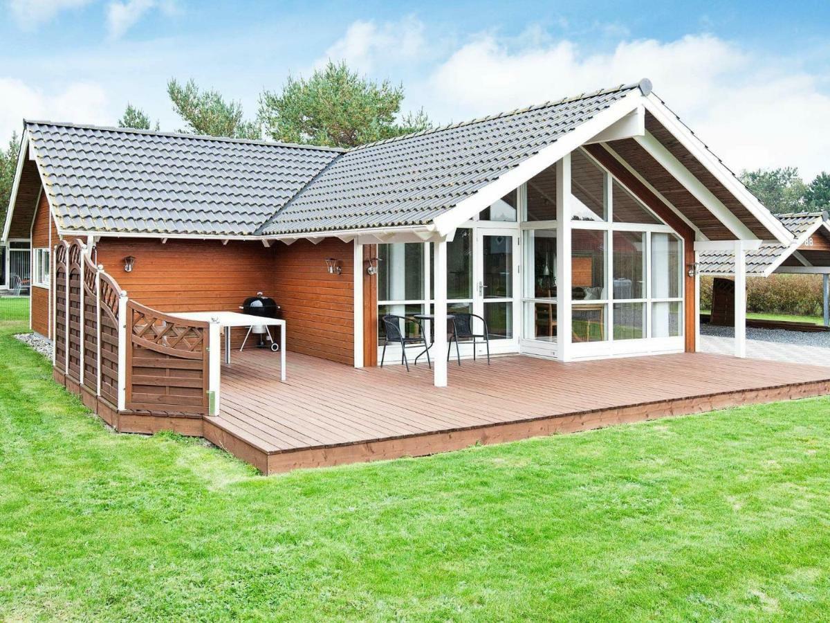 Three-Bedroom Holiday Home In Rodby 38 Kramnitse Dış mekan fotoğraf