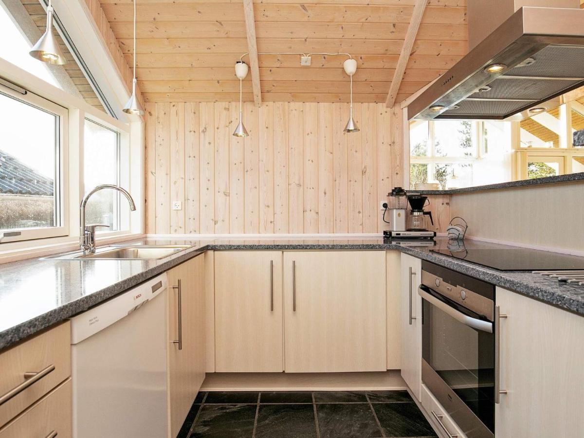 Three-Bedroom Holiday Home In Rodby 38 Kramnitse Dış mekan fotoğraf